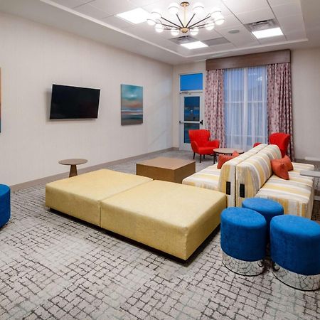 Hilton Garden Inn Brunswick Ngoại thất bức ảnh
