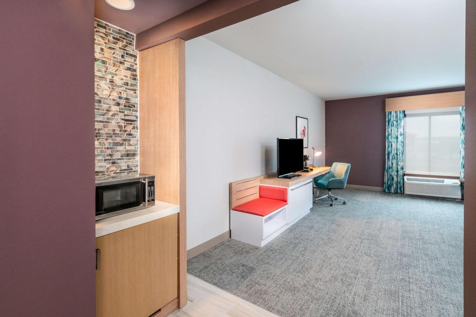 Hilton Garden Inn Brunswick Ngoại thất bức ảnh