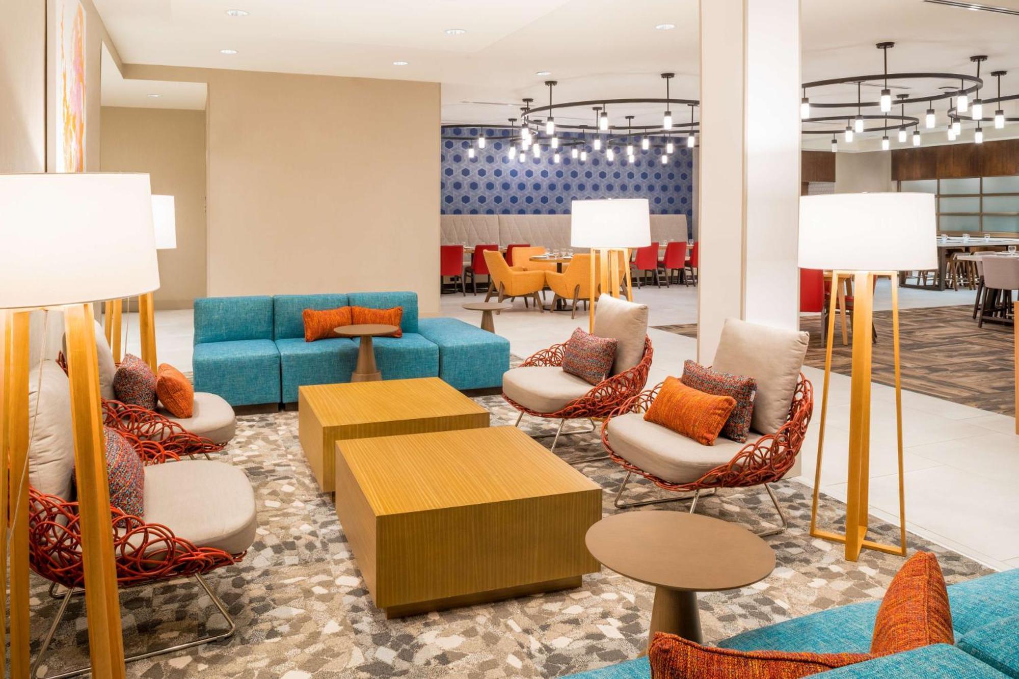 Hilton Garden Inn Brunswick Ngoại thất bức ảnh